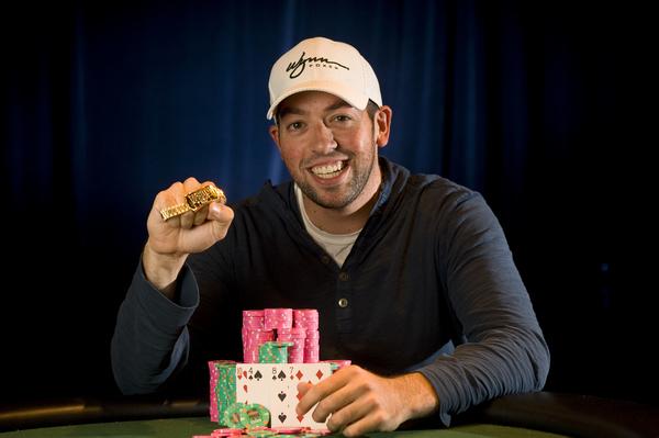 STEVE GROSS EARNS BREAKTHROUGH WSOP VICTORY