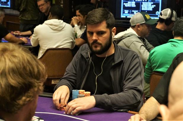 DUSTIN STEWART LEADS ON DAY 3 OF THE MAIN EVENT