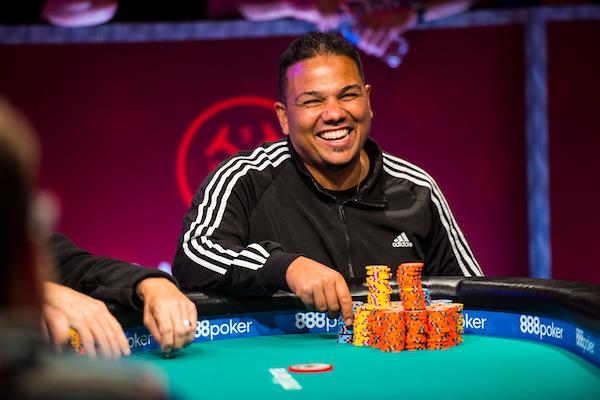 FRANKIE FLOWERS DAZZLES ON DAY 3 OF MAIN EVENT