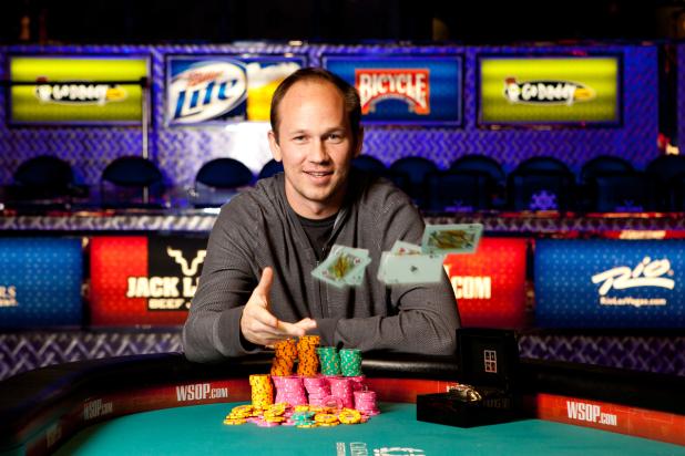 JOHN MONNETTE WINS SEVEN-CARD STUD WORLD CHAMPIONSHIP AND SECOND GOLD BRACELET