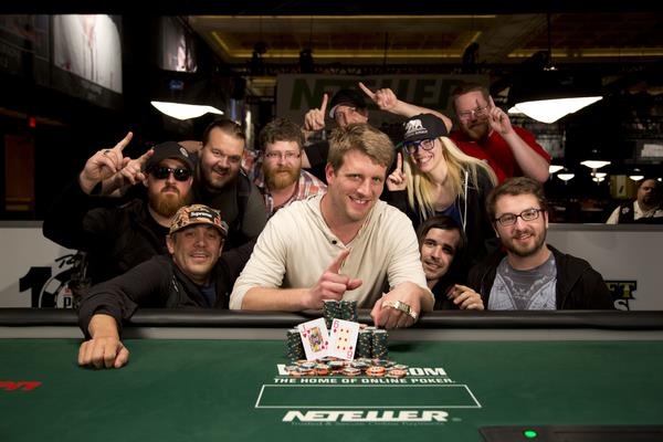 MIKE KACHAN WITH A BRACELET WINNING PERFORMANCE