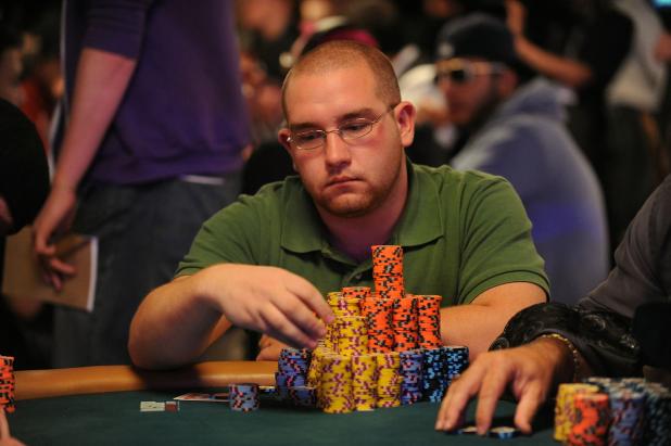 EXCITEMENT BUILDS: DAY FOUR OF MAIN EVENT TO CRACK THE MONEY BUBBLE