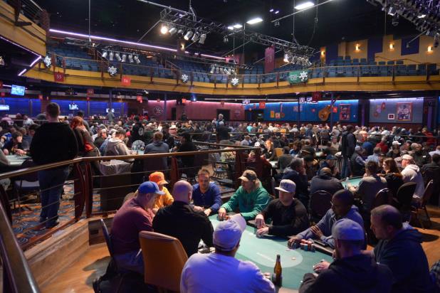 HORSESHOE TUNICA - CIRCUIT HUB