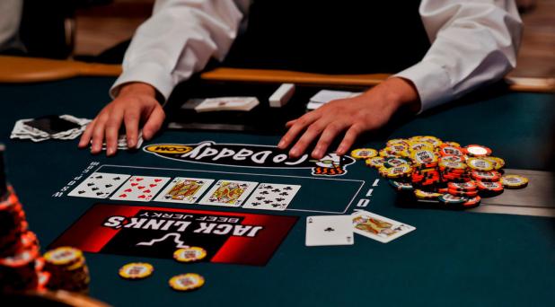 UNDER 100 PLAYERS LEFT IN WSOP MAIN EVENT MIDWAY THROUGH DAY 6