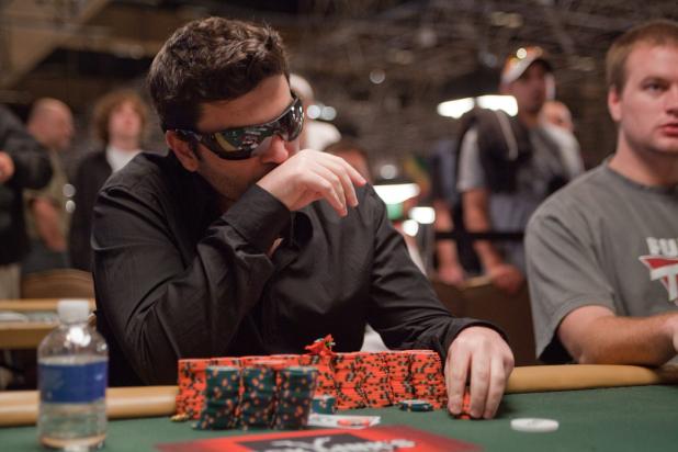 Tomer Berda Wins WSOP Gold Bracelet in Event 56