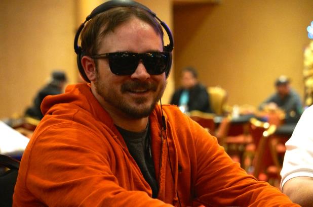 JOSH TURNER LEADS LUMIERE MAIN EVENT AS 80 ADVANCE TO DAY 2