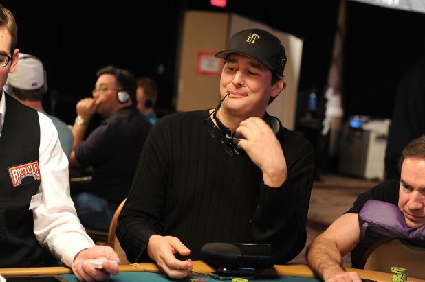 PHIL HELLMUTH GUNS FOR 12TH WSOP GOLD BRACELET TODAY