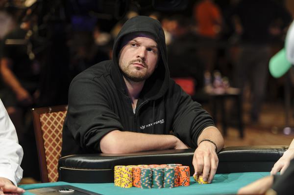 IT'S A TIGHT RACE AT THE TOP AS DAY 4 CONCLUDES