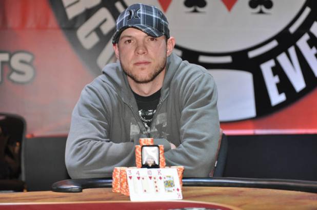 CHRIS LOGUE STORMS THE OMAHA HI-LO FIELD