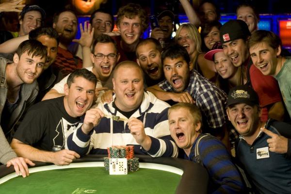 JONATHAN TAYLOR GOES FROM CIRCUIT STANDOUT TO GOLD BRACELET CHAMPION