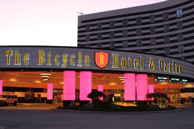 THE CIRCUIT RETURNS TO THE BIKE ON SATURDAY