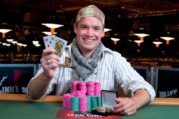 Valdemar Kwaysser Wins WSOP Gold Bracelet in Event 38