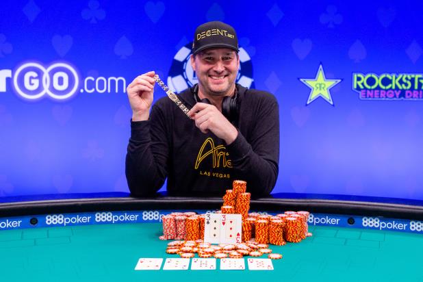 PHIL HELLMUTH WINS $5,000 NO-LIMIT HOLD'EM, EARNS 15TH CAREER WSOP BRACELET