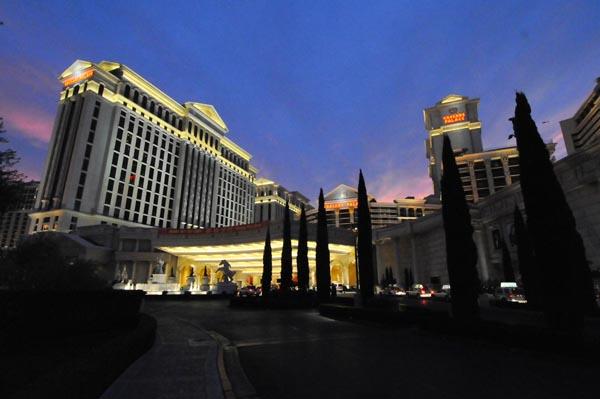 NICHOLAS WILBUR LEADS CAESARS PALACE MAIN EVENT GOING INTO FINAL DAY