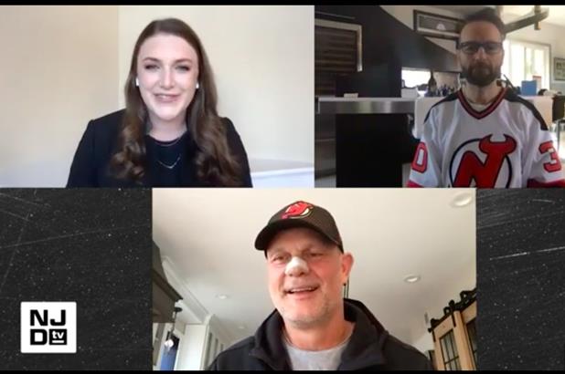 DANIEL NEGREANU GIVES NJ DEVILS LEGEND KEN DANEYKO SOME POINTERS ON PLAYING MAIN EVENT