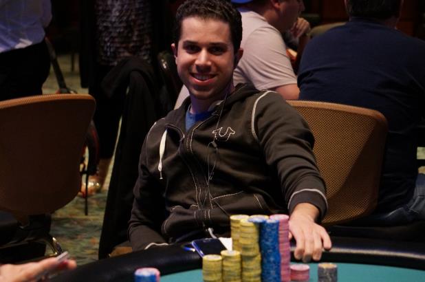 JULIAN SACKS LEADS FOXWOODS MAIN EVENT HEADING INTO DAY 2