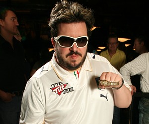 Raise the Il Tricolore Jolly Roger