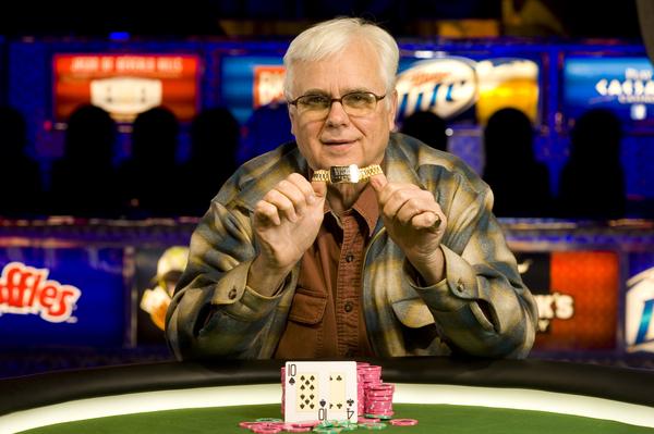 MICHAEL MOORE WINS FIRST GOLD BRACELET